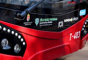 Szeged, ZÖLD BUSZ PROGRAM, sajtótájékoztató, környezetkímélő, elektromos meghajtású, troli, trolibusz, Széchenyi tér, közlekedés, tömegközlekedés