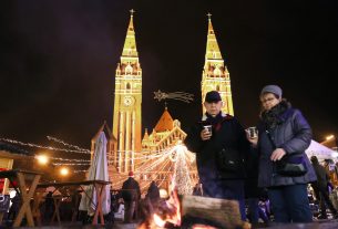 Szeged, Dóm tér, karácsonyi vásár, karácsonyi fények, ünnep, advent, karácsony, ajándék