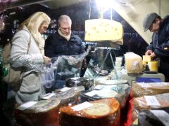 Szeged, Dóm tér, karácsonyi vásár, karácsonyi fények, ünnep, advent, karácsony, ajándék