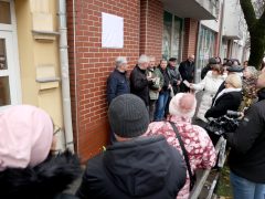 Szeged, Csongrád-Csanádi Kereskedelmi és Iparkamara, Kamara, emléktábla, Szegedi Hangszergyár, Hétvezér utca 9.