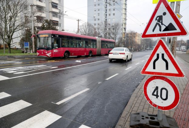 Szeged, útfelújítás, Etelka sor, burkolatcsere, aszfaltozás, közlekedés, autó