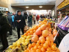 Szeged, szilveszter, vásárlás, bevásárlás, újév, malac, virsli, hús, lencse, pezsgő, duda, szerencse malac, szerencse, Mars téri piac
