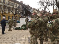 Szeged, doni áttörés áldozatai, megemlékezés, kormányhivatal, Rákóczi tér, koszorúzás