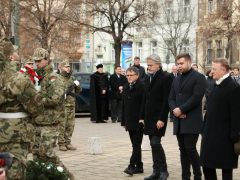 Szeged, doni áttörés áldozatai, megemlékezés, kormányhivatal, Rákóczi tér, koszorúzás