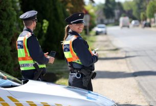 Rendőrség. Ellenőrzés. Fotó: Magyar Rendőrség hivatalos Facebook-oldala