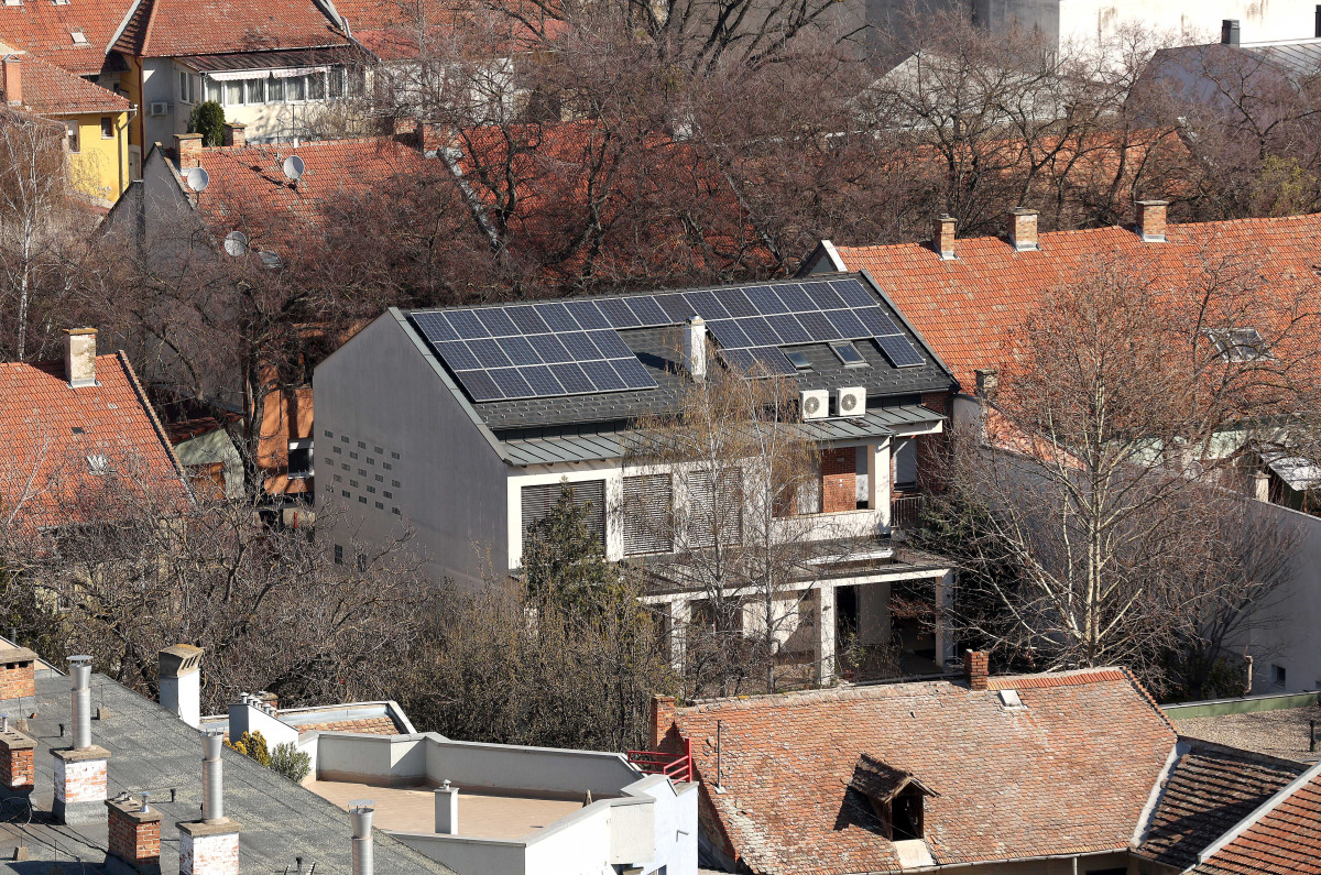 Szeged, napelem, fűtés, belváros, energia, áram