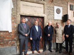 Szeged, Prof. Dr. Dávid Lajos, Gyógyszerészeti Intézet, Dóm tér, Nemzeti Emlékcsarnok, Pantheon, emléktábla, avatás, Hankó Balázs, Kiss-Rigó László, Rovó László