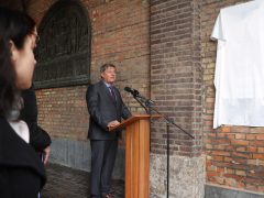 Szeged, Prof. Dr. Dávid Lajos, Gyógyszerészeti Intézet, Dóm tér, Nemzeti Emlékcsarnok, Pantheon, emléktábla, avatás, Hankó Balázs, Kiss-Rigó László, Rovó László