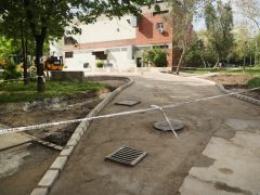 Szeged, Retek utca, parkoló, épít, parkolás, lakótelep