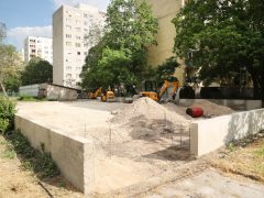 Szeged, Retek utca, parkoló, épít, parkolás, lakótelep