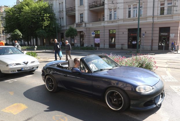 Szeged, Csonka János iskola, autós ballagás, belváros