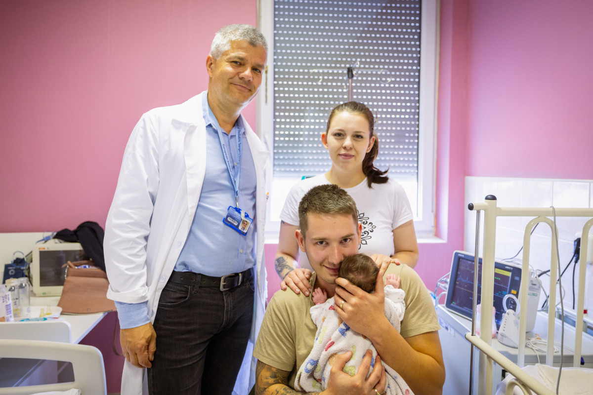 Az SZTE Gyermekklinikáján mentették meg a nyitott hasfallal született Abigélt. fotó: SZTE/Kovács-Jerney Ádám