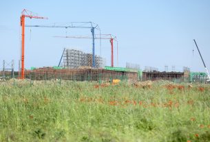 Szeged, épül, BYD, gyár, autógyár, gazdaság, ipar, építkezés