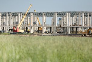 Szeged, épül, BYD, gyár, autógyár, gazdaság, ipar, építkezés