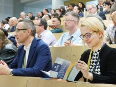 Szeged, Karikó Katalin, Szegedi Tudományegyetem, SZTE, egyetem, Gazda-patogén Interakció Központ, átadás