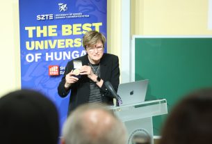 Szeged, Karikó Katalin, Szegedi Tudományegyetem, SZTE, egyetem, Gazda-patogén Interakció Központ, átadás