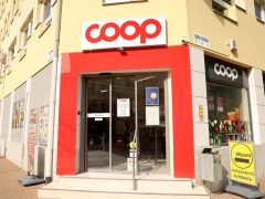 Szeged, személyzet nélküli bolt, Coop, bolt, élelmiszer bolt, Szent István tér