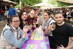 Szeged, Borfesztivál, bor, fesztivál, turizmus, Széchenyi tér