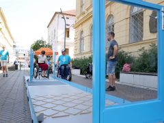 Szeged, Suhanj!, Roadshow, Árpád tér, kerekesszékes