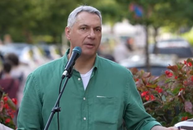 Lázár János rossz helyen dolgozik