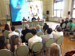 Szeged, okos cochleáris implantátum beültetés, műtét, Szegedi Tudományegyetem, SZTE, Fül- Orr- Gégészeti és Fej- Nyaksebészeti Klinik, hallókészülék, Rovó László, sajtótájékoztató