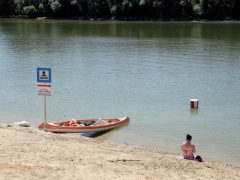 Szeged, Sárga, szabadstrand, strand, nyár, meleg, napozás, fürdőzés, Tisza, Tisza part
