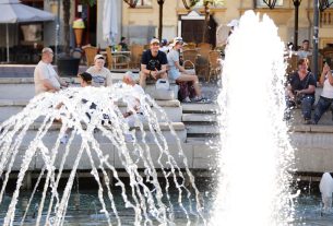 Szeged, 40 fok, nyár, meleg, hőség, kánikula, július, időjárás, belváros, Kárász utca, párakapu