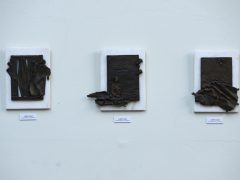 Szeged, nyár, kultura, Wagner udvar, Ars poetica, kiállítás, szobor