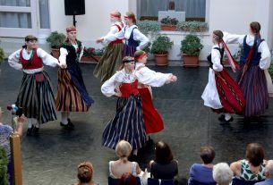 Szeged, nyár, kultura, Wagner udvar, Turku, néptáncegyüttes, néptánc