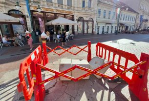 Szeged, kidőlt, oszlop, Klauzál tér
