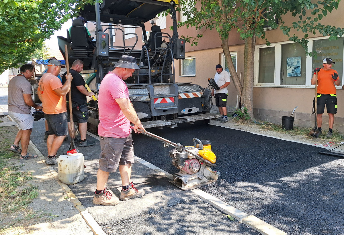 Szeged, önkormányzat, felújítás, Dandár utca, aszfaltozás