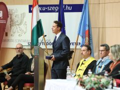 Szeged, Szegedi Tudományegyetem, SZTE, Gazdaságtudományi Kar, GTK, diplomaátadó, TIK, egyetem