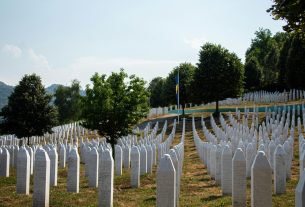 Srebrenica. Bosznia. Megemlékezés.