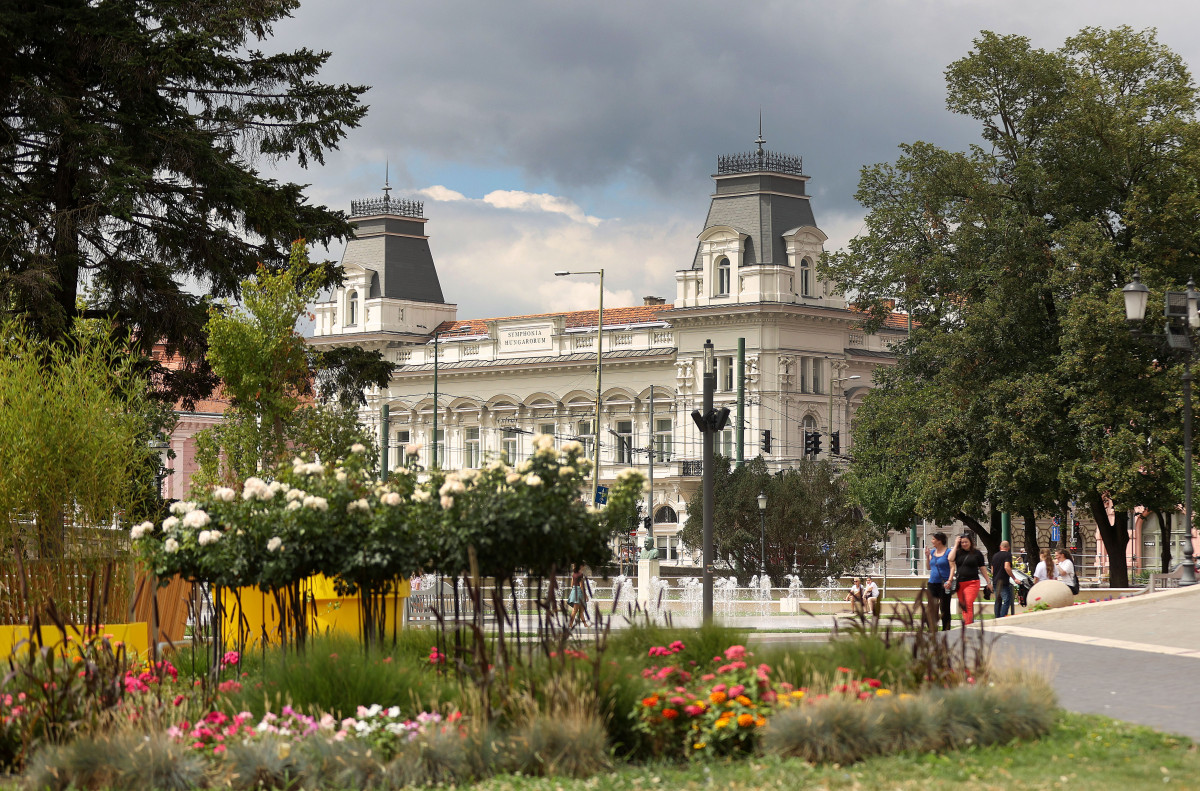 Szeged, borús, időjárás, nyár, július, Móra park