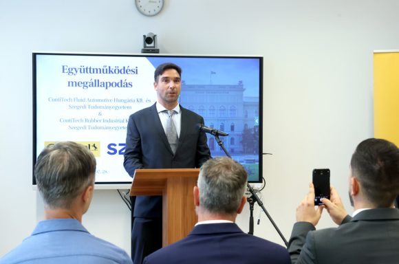 Szeged, SZTE, ContiTech, együttműködés, megállapodás, aláírás, egyetem