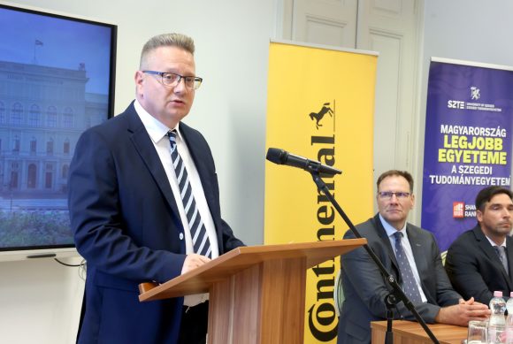 Szeged, SZTE, ContiTech, együttműködés, megállapodás, aláírás, egyetem