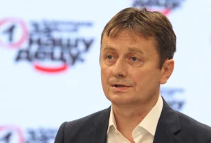 Darko Glišić. Szerb politikus. Agyvérzés.