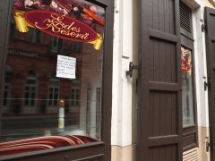 Szeged, Oskola utca, bezárt üzlet, gazdaság, bezárt