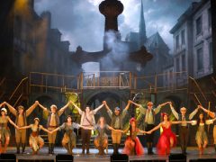 Szeged, Szegedi Szabadtéri Játékok, A 3 testőr, musical, színház, Dóm tér, kultura