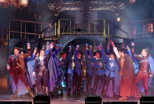 Szeged, Szegedi Szabadtéri Játékok, A 3 testőr, musical, színház, Dóm tér, kultura