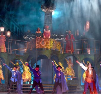 Szeged, Szegedi Szabadtéri Játékok, A 3 testőr, musical, színház, Dóm tér, kultura