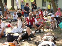 Szeged, Magyarország Első Semmittevő Versenye, Rádió 88, Dugonics tér