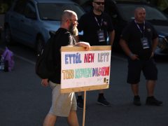 Szeged, Magyarország Első Semmittevő Versenye, Rádió 88, Dugonics tér