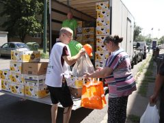 Szeged, Ételt az Életért Alapítvány, ételosztás, Zárda utca, szegénység, rászorulók