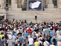 Szeged, Magyar Péter, országjárás, Móra park, politika, fórum