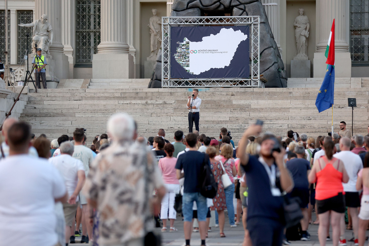 Szeged, Magyar Péter, országjárás, Móra park, politika, fórum