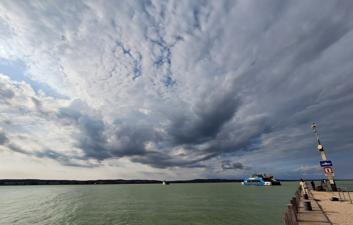 Balaton, Tihanyi komp