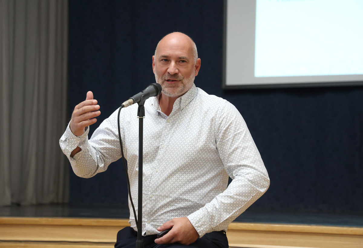 Algyő, Molnár Áron, polgármester, lakossági fórum, BYD, gyár, külföldi munkavállalók, kínai vendégmunkások, szállás, Jura Ipari Park