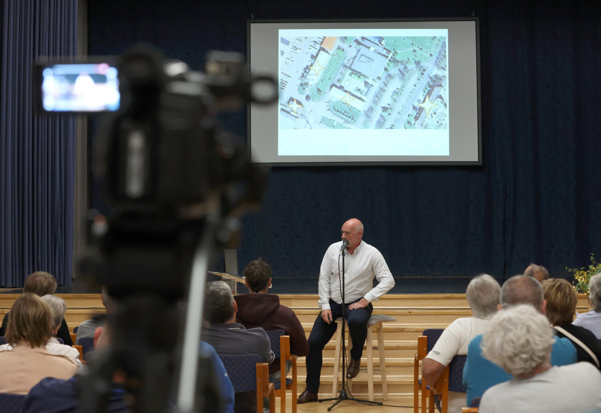 Algyő, Molnár Áron, polgármester, lakossági fórum, BYD, gyár, külföldi munkavállalók, kínai vendégmunkások, szállás, Jura Ipari Park