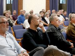 Algyő, Molnár Áron, polgármester, lakossági fórum, BYD, gyár, külföldi munkavállalók, kínai vendégmunkások, szállás, Jura Ipari Park